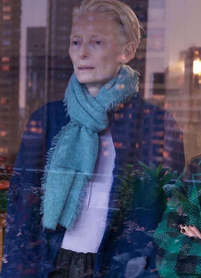 Tilda Swinton & Julianne Moore in THE ROOM NEXT DOOR