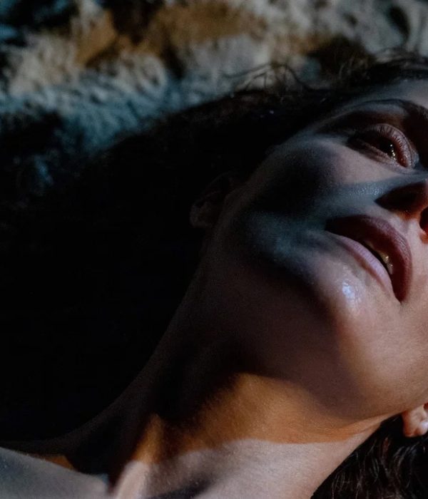 Rose Byrne in IF I HAD LEGS I'D KICK YOU