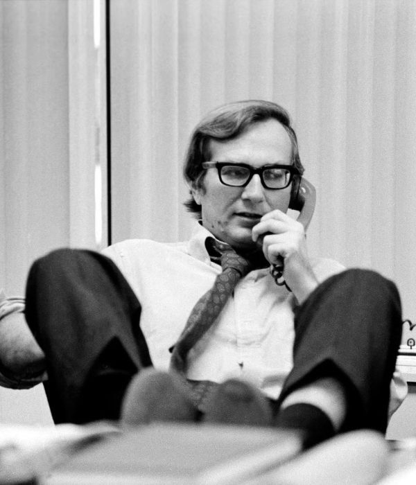 Seymour Hersh in COVER-UP