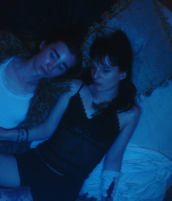 Alexandra McVicker & Avalon Fast in THE SERPENT'S SKIN