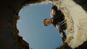 Young Mazino in VIA NEGATIVE