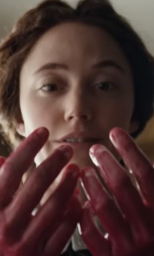 Maika Monroe in VICTORIAN PSYCHO